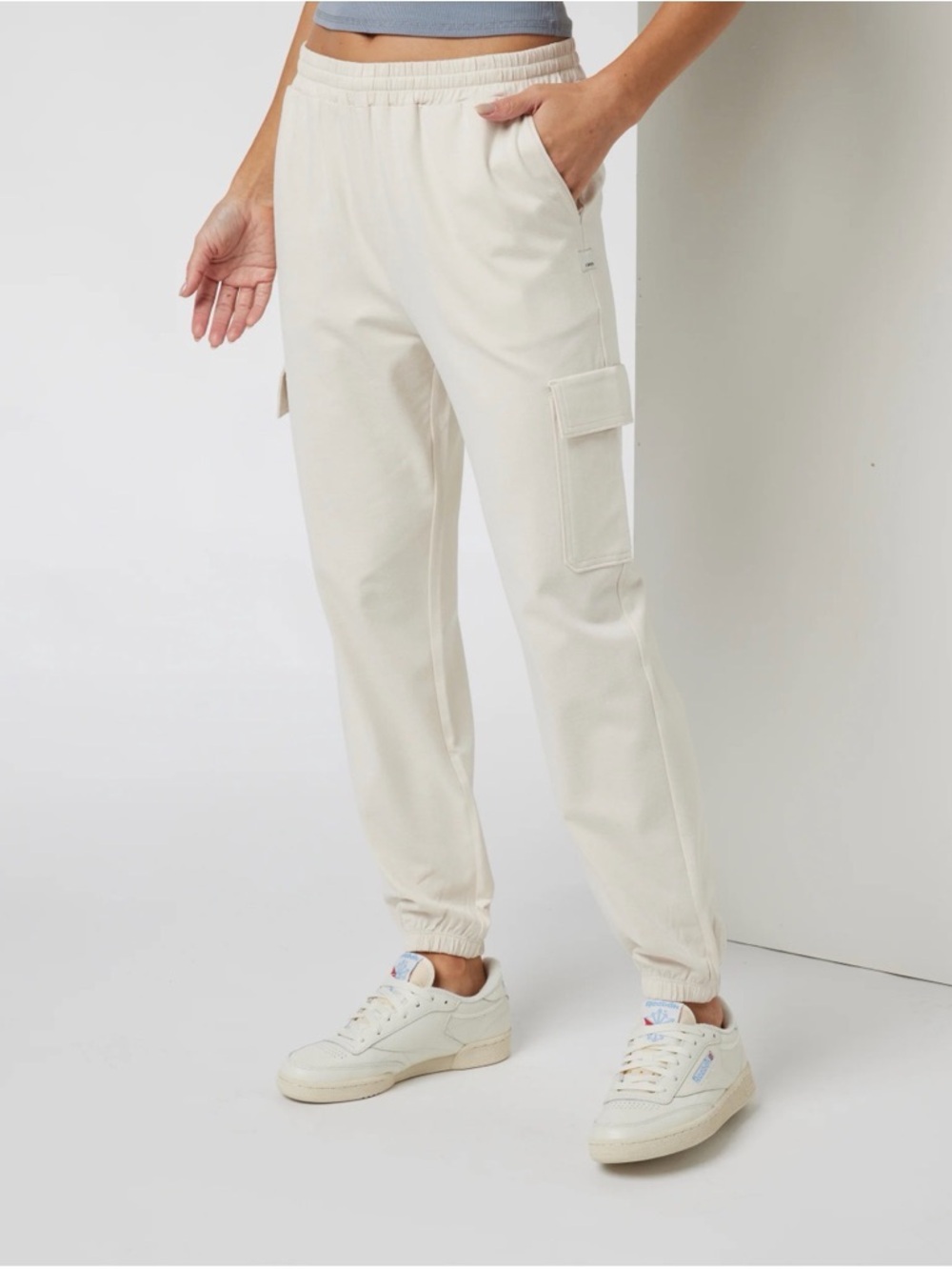VUORI Boyfriend Cargo Sweatpants, Milkweed Heather, sz med